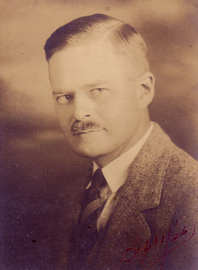 drfred1940s.jpg
