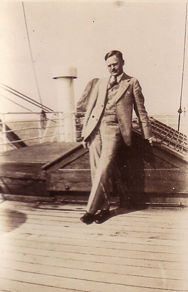 drfredonhoneymoontriptobermudamay1929.jpg